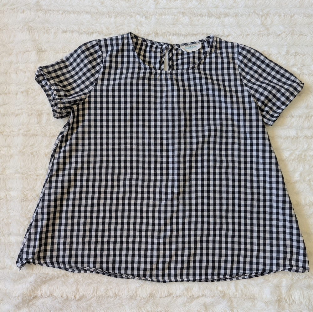 Peach Love California Black and White Flutter Sleeve Blouse